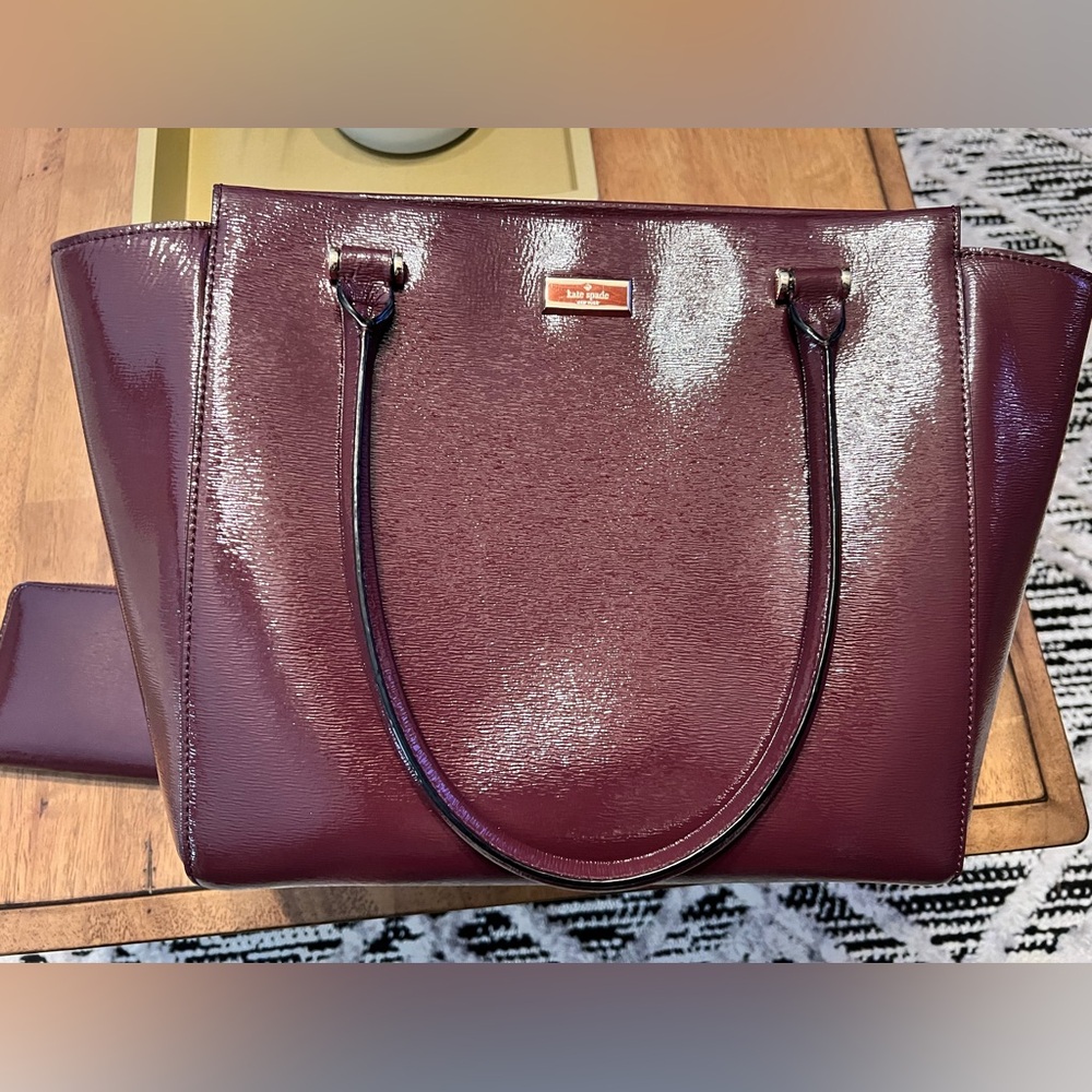 Kate Spade ♠️ Burgundy Bristol Drive Patent Leather Large Tote & Long Zip Wallet - Picture 3 of 14